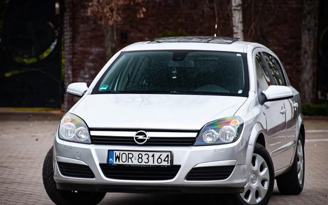 Opel Astra cena 12600 przebieg: 260000, rok produkcji 2005 z Złocieniec małe 497